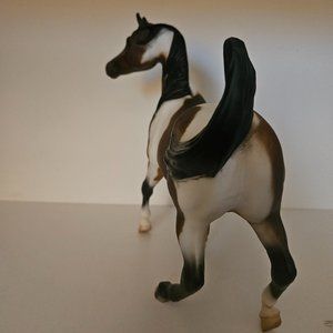 Breyer Bay Tobiano Pintabian Arabian Paint Horse on Sham mold
